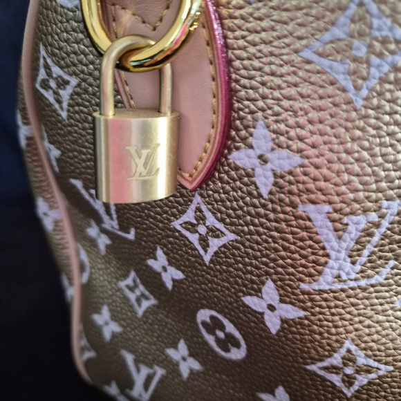 Gold Speedy 25 Style Tote - Pouch Included - Picture 3 of 6